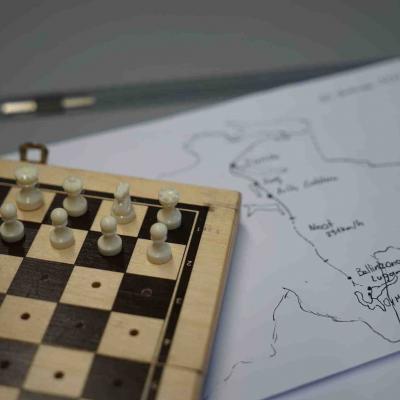 Heimreise im Zug - Schachspielen und Tour aufzeichnen