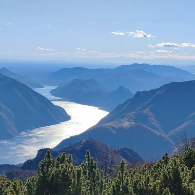 Lago di Lugano... und ganz weit hinten eine Spur des Lago Maggiore
